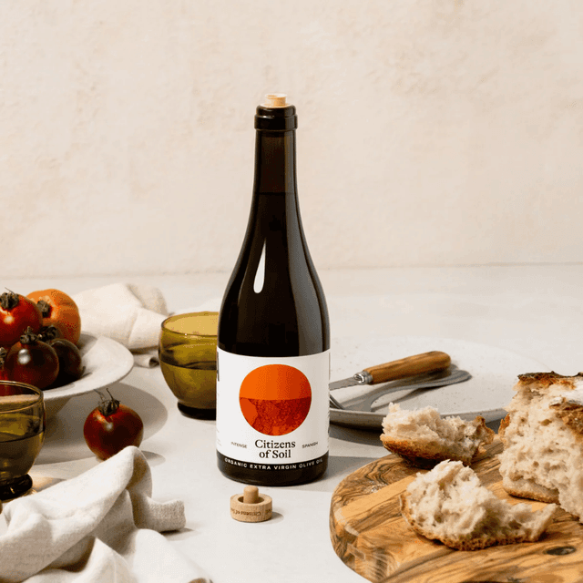 image of Spanish extra virgin olive oil bottle